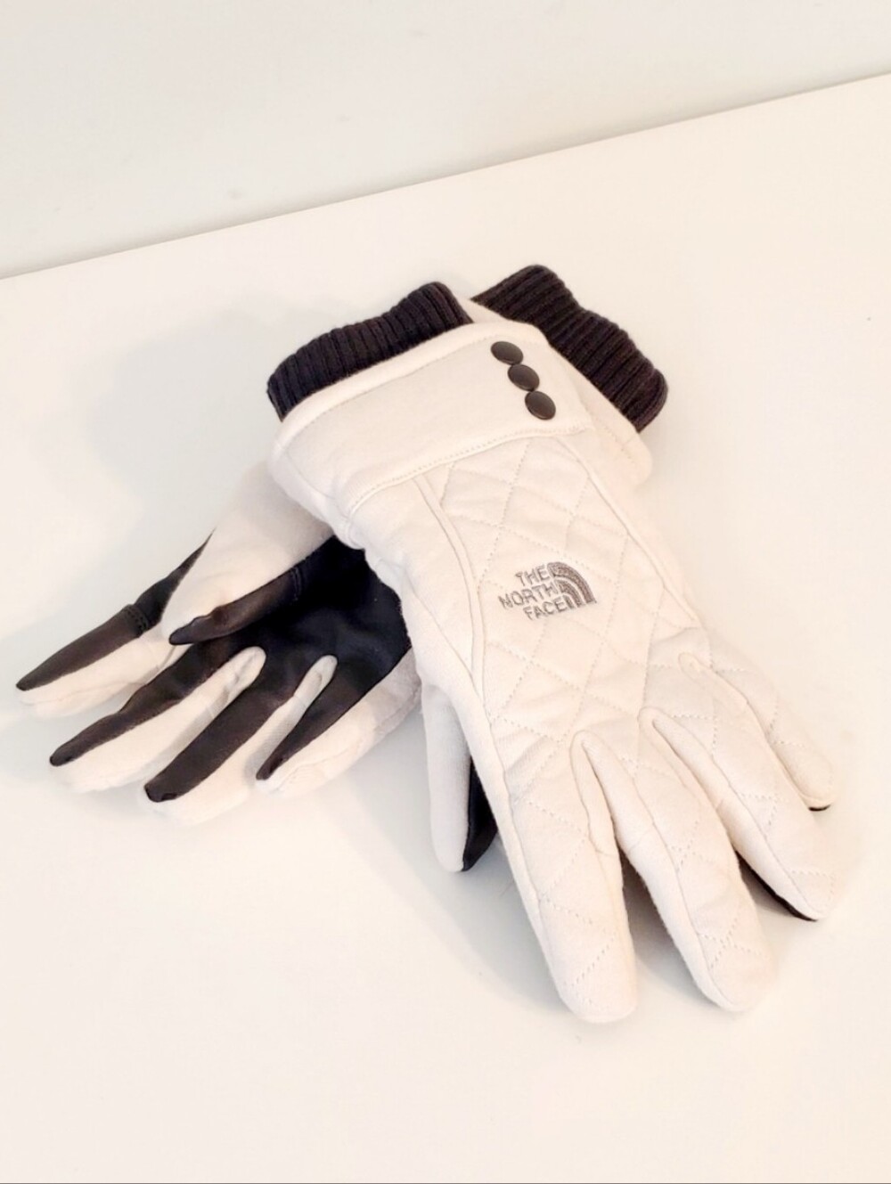 The North Face Women's White Quilted Gloves Size M